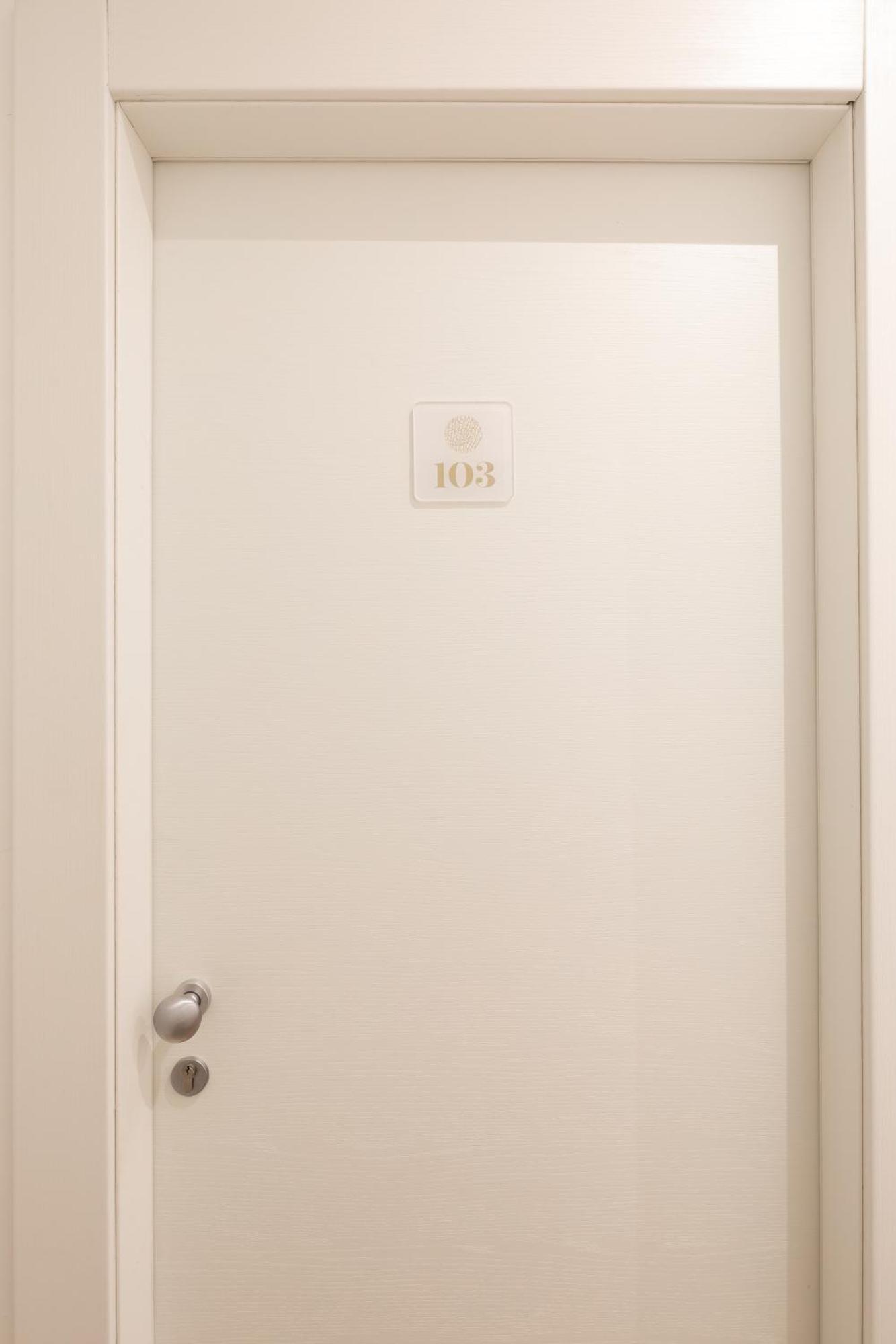 Yourhome - Blue Marina Rooms ซอร์เรนโต ภายนอก รูปภาพ