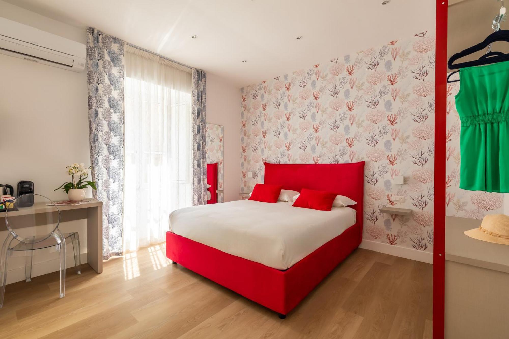 Yourhome - Blue Marina Rooms ซอร์เรนโต ภายนอก รูปภาพ