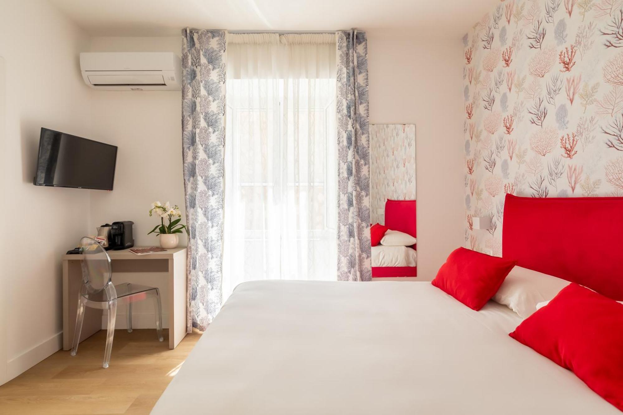 Yourhome - Blue Marina Rooms ซอร์เรนโต ภายนอก รูปภาพ
