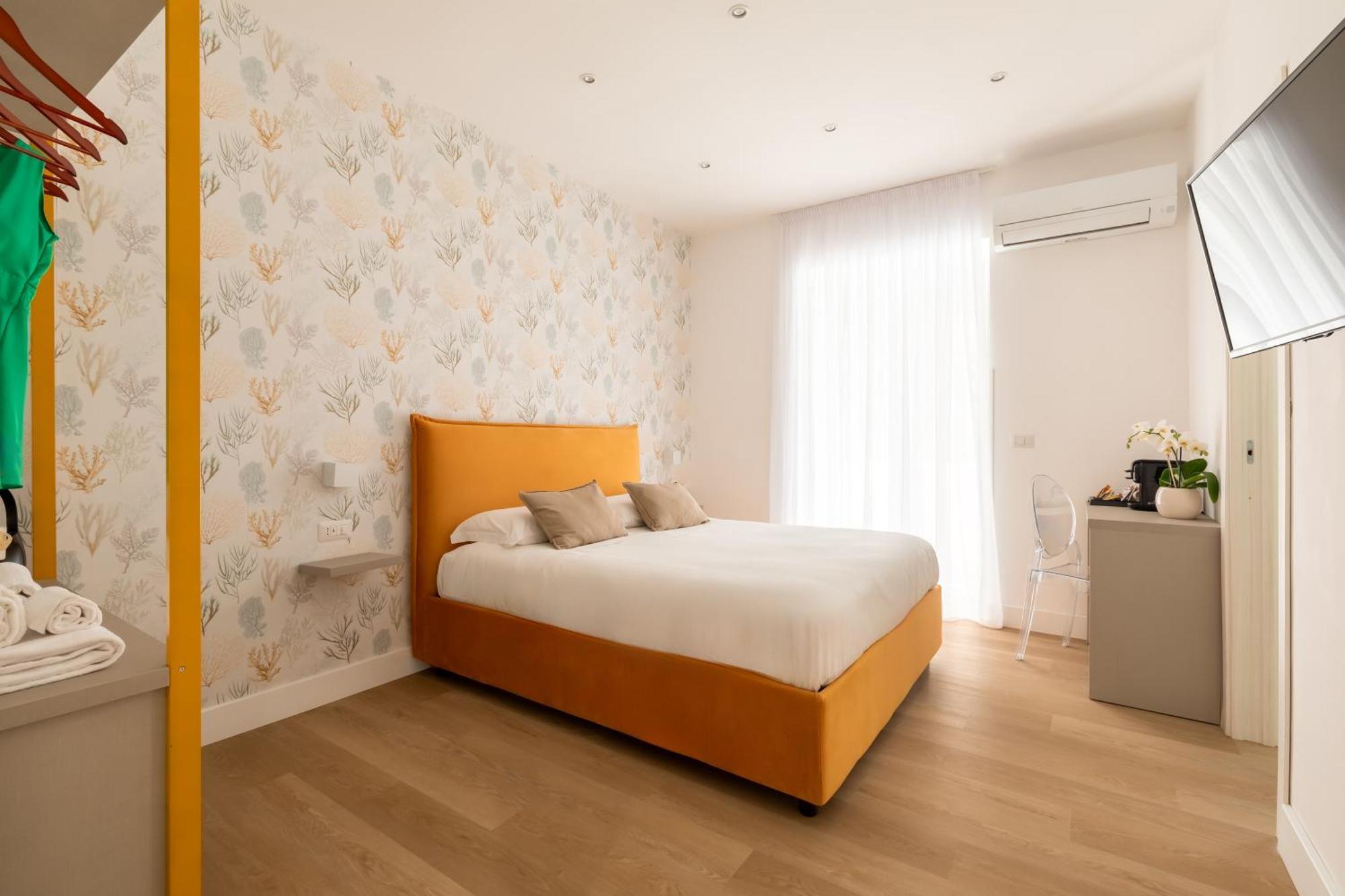 Yourhome - Blue Marina Rooms ซอร์เรนโต ภายนอก รูปภาพ