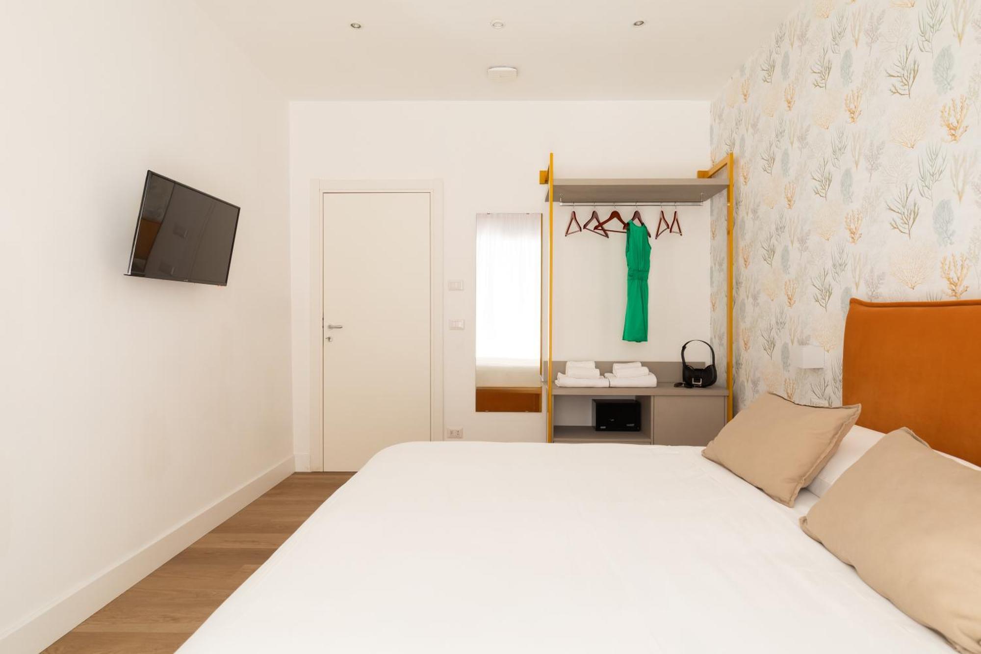 Yourhome - Blue Marina Rooms ซอร์เรนโต ภายนอก รูปภาพ